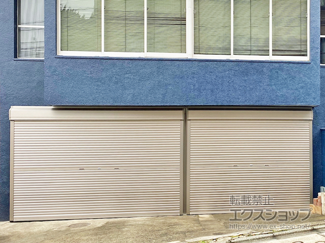 東京都大田区のLIXIL リクシル（トステム）のガレージシャッター ガレージシャッタークワトロ 手動式 外部付タイプ 施工例