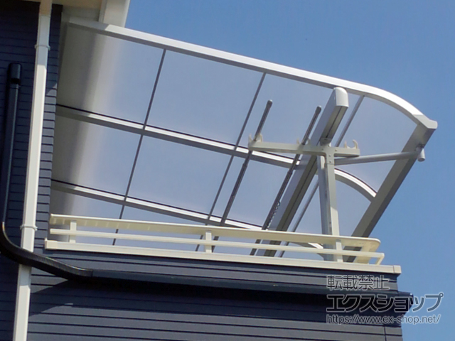埼玉県ふじみ野市ののバルコニー・ベランダ屋根 スピーネ R型 屋根タイプ 単体 積雪〜20cm対応 施工例