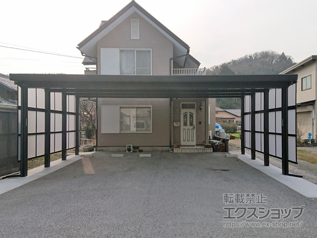 滋賀県米原市のLIXIL リクシル（トステム）のカーポート テリオスポートIII 3000 3台用 角柱8本柱 積雪〜100cm対応 施工例