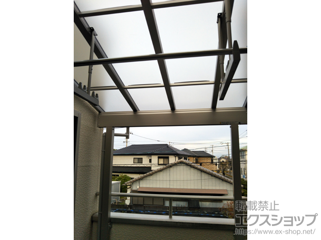 徳島県徳島市ののバルコニー・ベランダ屋根 ソラリア F型 1500 屋根タイプ 単体 積雪〜50cm対応 施工例