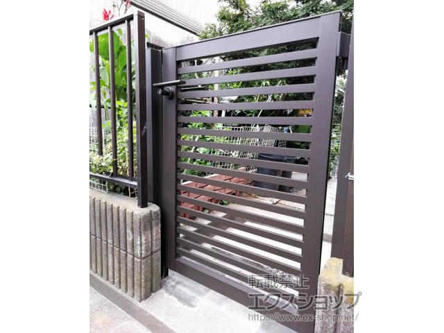 埼玉県川口市のの門扉 プレスタ門扉 3型 太横桟 片開き 柱使用 施工例