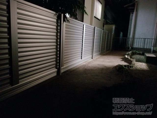 大阪府枚方市ののフェンス・柵 ミエーネフェンス 目隠しルーバータイプ 自由柱施工 施工例