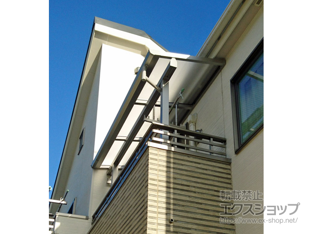 東京都調布市ののバルコニー・ベランダ屋根 ソラリア F型 屋根タイプ 単体 積雪〜20cm対応 施工例