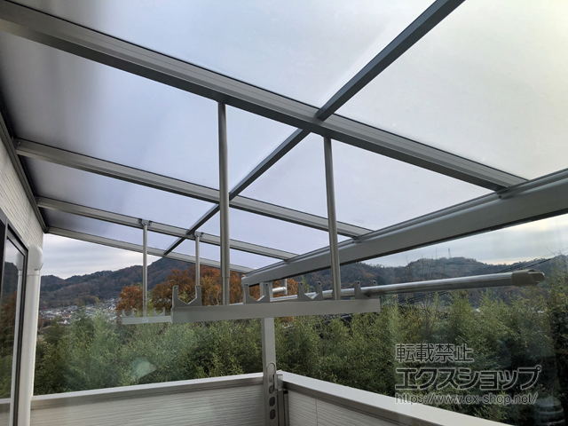 奈良県生駒郡平群町ののバルコニー・ベランダ屋根 プレシオステラスII F型 屋根タイプ 単体 積雪〜20cm対応 施工例