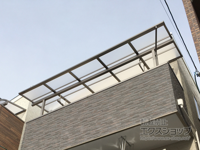 大阪府大阪市ののバルコニー・ベランダ屋根 スピーネ F型 屋根タイプ 単体 積雪〜20cm対応 施工例