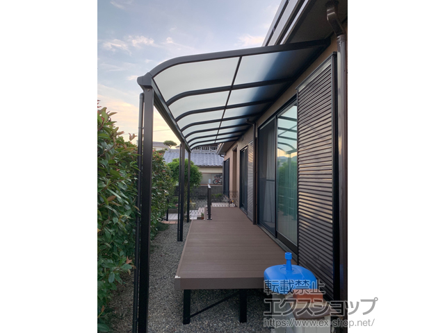 宮崎県延岡市ののテラス屋根 ソラリア R型 テラスタイプ 連棟 積雪〜20cm対応 施工例