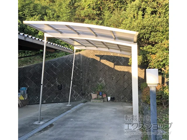 三重県津市のYKKAPのカーポート レイナポートグラン　積雪～20cm対応 施工例