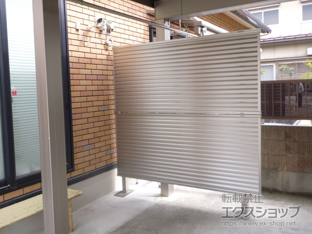 福島県会津若松市ののフェンス・柵 ミエーネフェンス 目隠しルーバータイプ 2段支柱 自立建て用 施工例