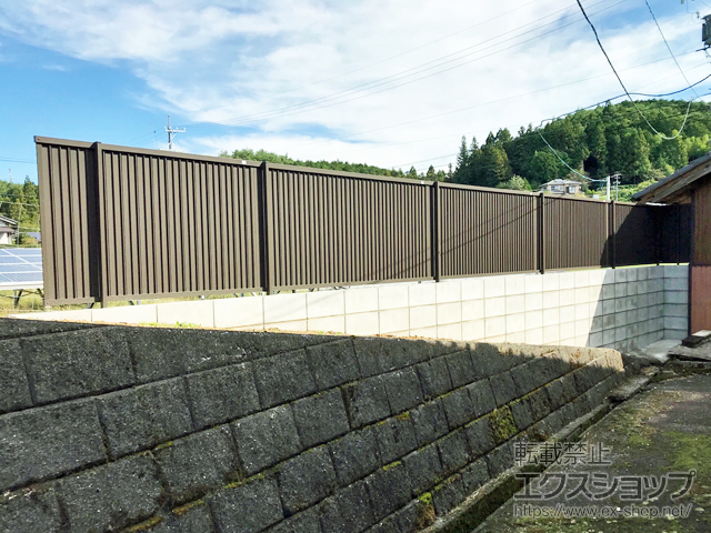 岐阜県加茂郡八百津町ののフェンス・柵 プレスタフェンス 6型 たて目隠し フリーポールタイプ 施工例