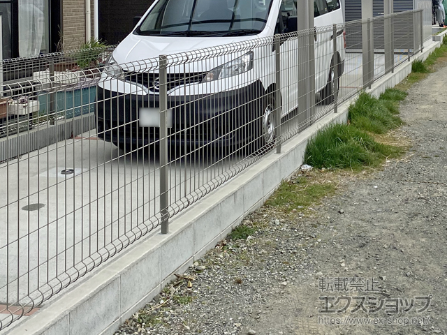 神奈川県平塚市ののフェンス・柵 イーネットフェンス 3F型 自由柱施工 施工例