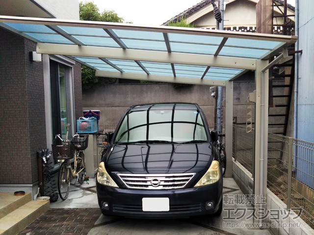 大阪府東大阪市ののカーポート エフルージュグラン　積雪〜20cm対応 マテリアルカラー 施工例