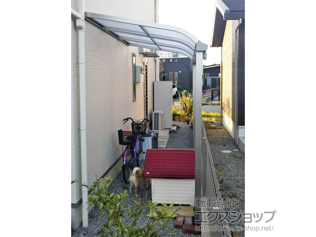 兵庫県神戸市ののテラス屋根 ソラリア R型 テラスタイプ 単体 積雪〜20cm対応 施工例