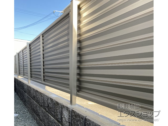 兵庫県姫路市ののフェンス・柵 ミエーネフェンス 目隠しルーバータイプ　自由柱施工 施工例