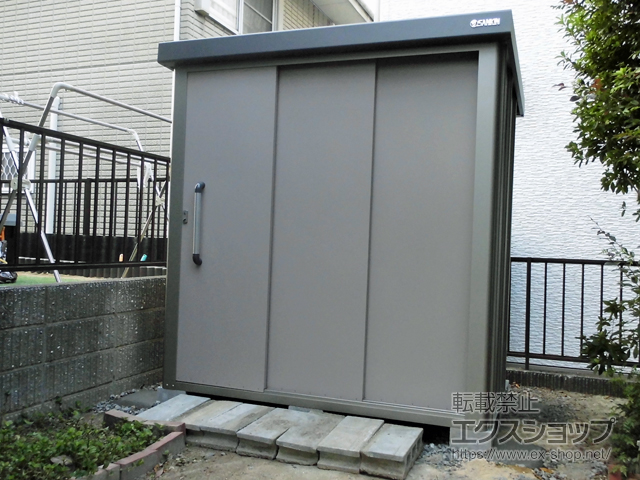 福岡県筑紫野市のの物置・屋外倉庫 エスケーエイト SK8-70 一般型 1800×1200×1940【ローズ色キャンペーン】 SK8-70-RZ 施工例