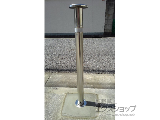 東京都杉並区ののカーゲート スペースガード(車止め) F48型 埋込式 南京錠付 施工例