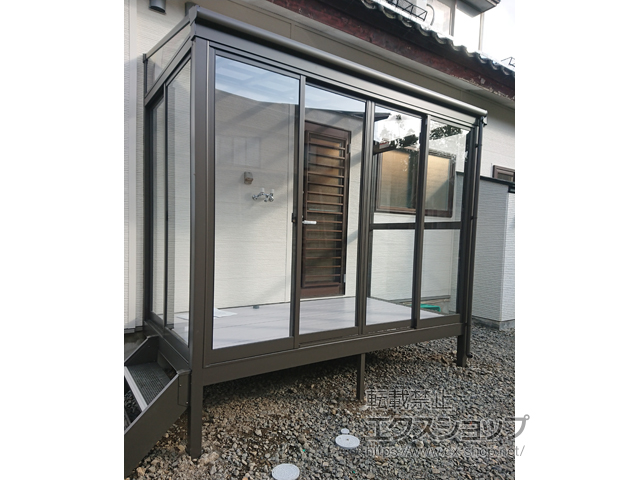 秋田県由利本荘市ののテラス囲い・サンルーム サニージュ F型 床納まり ランマ無 積雪〜100cm対応 施工例