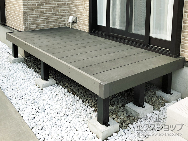 山梨県甲府市ののウッドデッキ リウッドデッキ 200 施工例