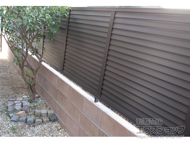 兵庫県神戸市ののフェンス・柵 プレスタフェンス 8型 横ルーバー フリーポールタイプ 施工例