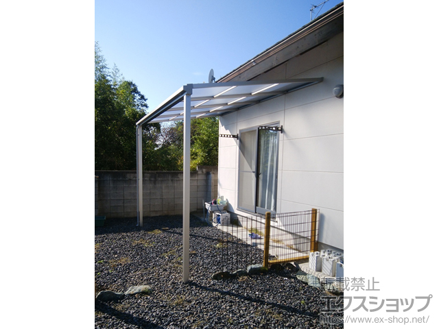 群馬県みどり市ののテラス屋根 ソラリア F型 テラスタイプ 単体 積雪〜20cm対応 施工例