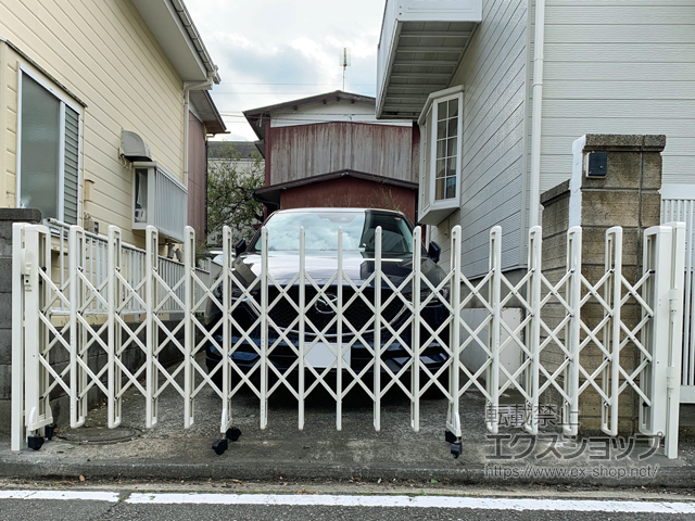 神奈川県横浜市ののカーゲート レイオス1型 ノンレール 片開き 34Ｓ 施工例