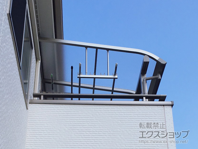 福岡県福岡市ののバルコニー・ベランダ屋根 ソラリア R型 屋根タイプ 単体 積雪〜20cm対応 施工例