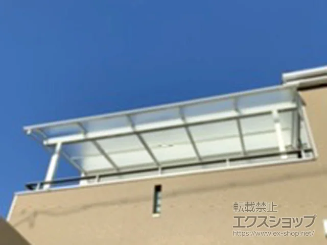 愛知県高浜市のYKKAPのバルコニー・ベランダ屋根 ソラリア R型 屋根タイプ 単体 積雪～20cm対応 施工例