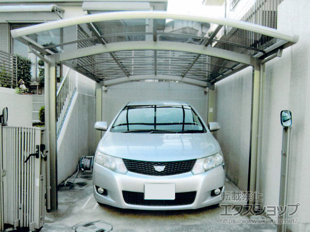 奈良県奈良市のLIXIL リクシル（トステム）のカーポート カルエードシグマIII 積雪〜20cm対応 施工例