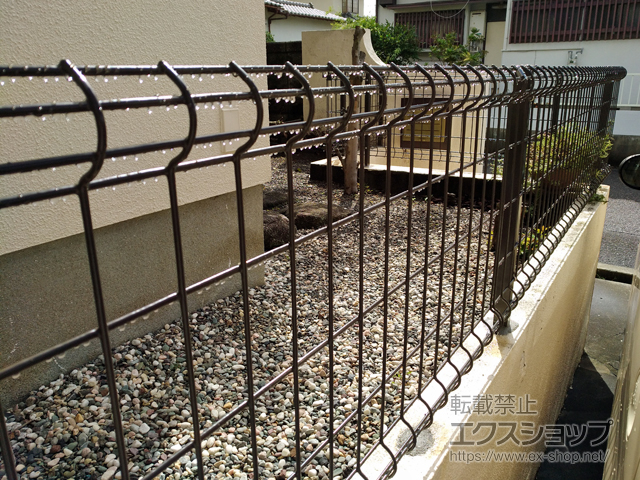 福岡県糟屋郡宇美町ののフェンス・柵 ハイグリッドフェンスUF8型 フリーポールタイプ 施工例