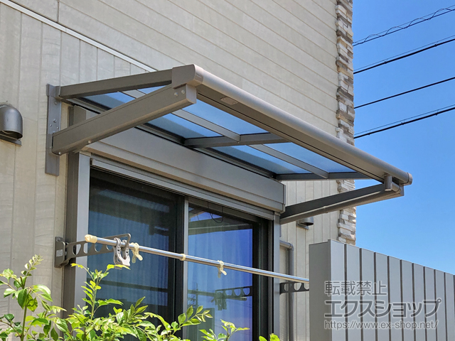 岐阜県羽島郡笠松町ののバルコニー・ベランダ屋根 スピーネ F型 ルーフタイプ 単体 積雪〜20cm対応 施工例