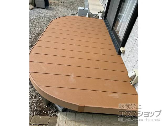 埼玉県富士見市ののウッドデッキ リウッドデッキ 200 ※R加工 施工例