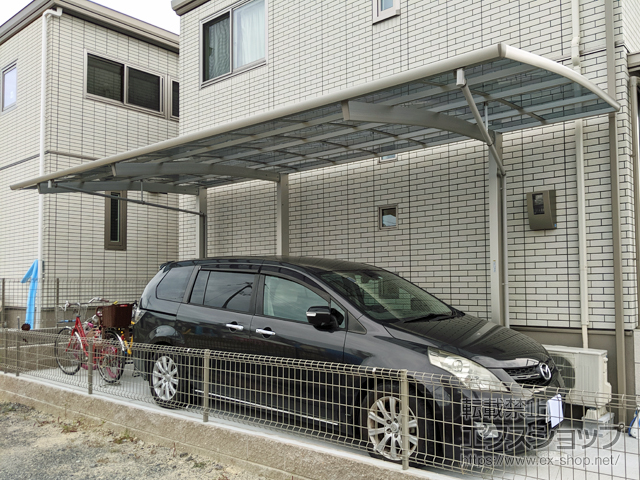 奈良県奈良市ののカーポート レイナポートREグラン 延長 前下がり 積雪〜20cm対応 施工例