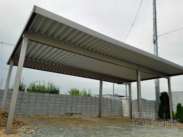 静岡県磐田市ののカーポート G-1SS 3台用 間口連結 角柱6本柱 デラックスタイプ 積雪〜50cm対応 施工例