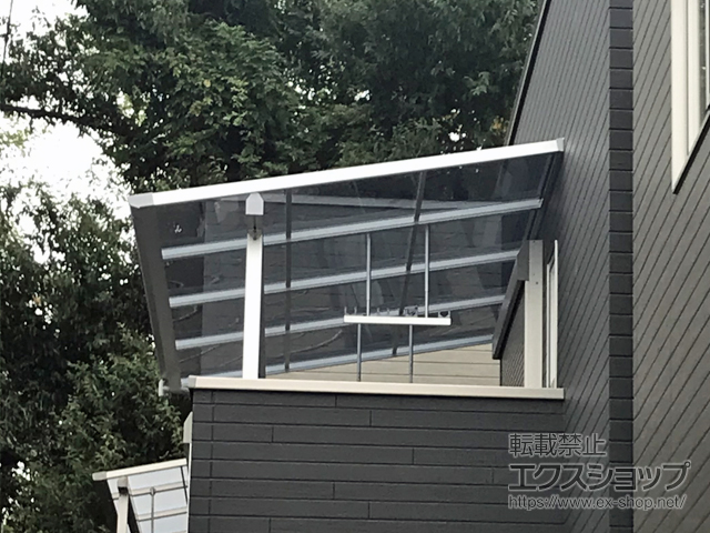 大阪府三島郡島本町ののバルコニー・ベランダ屋根 ソラリア F型 屋根タイプ 単体 積雪〜20cm対応 施工例