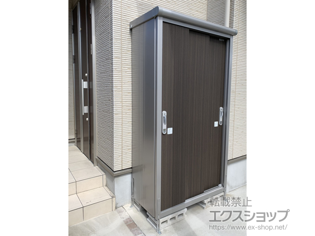 愛知県名古屋市のの物置・屋外倉庫 エスモ 一般型 1050×520×1959（ESE-1005A） ESE-1005A-DW 施工例