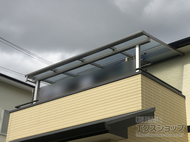 兵庫県明石市ののバルコニー・ベランダ屋根 ソラリア F型 屋根タイプ 単体 積雪〜20cm対応 施工例
