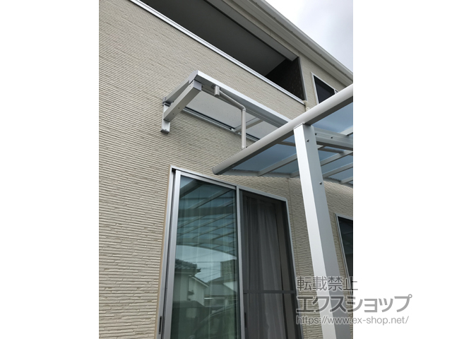 鹿児島県鹿児島市ののバルコニー・ベランダ屋根 ソラリア F型 ルーフタイプ 単体積雪〜20cm対応 施工例