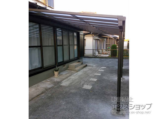 福岡県田川市ののテラス屋根 スピーネ F型 テラスタイプ 連棟 積雪〜20cm対応 施工例