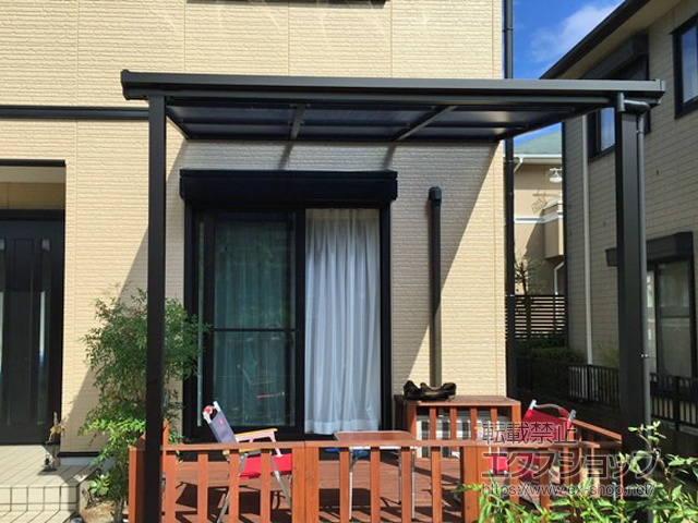 大阪府和泉市ののテラス屋根 ソラリア F型 テラスタイプ 単体 積雪〜20cm対応 施工例