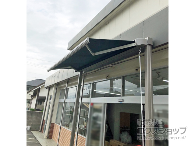 兵庫県姫路市のLIXIL リクシル（トステム）のオーニング・日よけ 彩風 あやかぜ C型 手動式 独立納まり 施工例