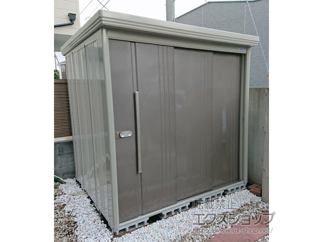 神奈川県横浜市のの物置・屋外倉庫 Mr.ストックマンダンディ 一般型 2016×1922×2110 ND-2019-Y-B 施工例