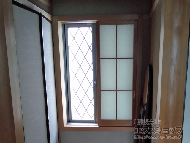 東京都世田谷区のLIXIL リクシル（トステム）の面格子・窓格子 【特注】アルミ面格子 ヒシクロス 施工例