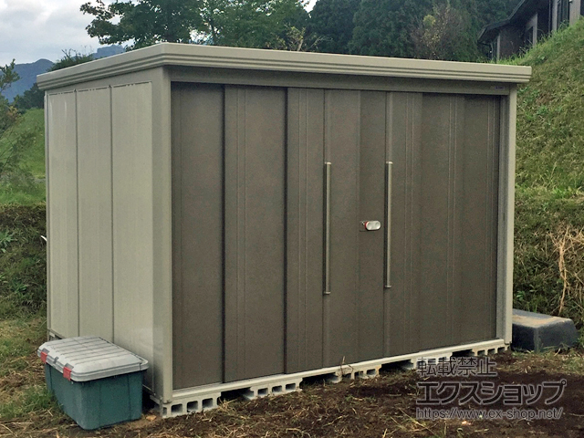 熊本県阿蘇郡南阿蘇村のの物置・屋外倉庫 Mr.ストックマンダンディ 一般型 2900×2290×2110（ND-2922） ND-2922-CB 施工例