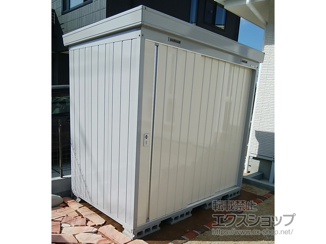 福岡県小郡市のの物置・屋外倉庫 ネクスタ 一般型 2210×1370×2020 NXN-30S-FW 施工例