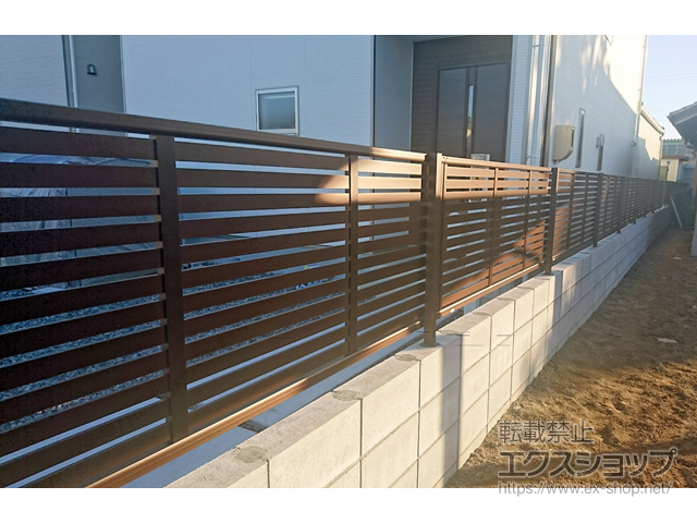 愛知県丹羽郡大口町ののフェンス・柵 シンプレオフェンス3型 横太格子 自由柱施工 施工例