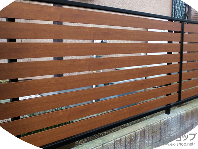 神奈川県横浜市ののフェンス・柵 モクアルフェンス 横板タイプ 自由柱施工　 施工例