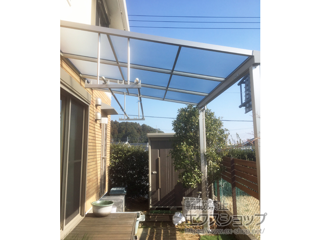 千葉県成田市ののテラス屋根 ソラリア F型 テラスタイプ 単体 積雪〜20cm対応 施工例