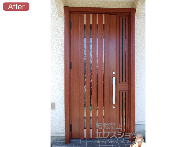 奈良県天理市のLIXIL リクシル（トステム）の玄関ドア リシェント玄関ドア3 断熱K4仕様 手動 片袖飾り中桟付ポスト無し仕様(ランマ無)L M27型 施工例