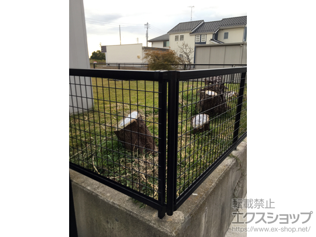 愛知県名古屋市ののフェンス・柵 シンプレオフェンスM2型 縦井桁メッシュ　自由柱施工 施工例