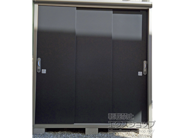 静岡県静岡市のの物置・屋外倉庫 エスモ 一般型 1797×750×1959 ESE-1807A-SM 施工例