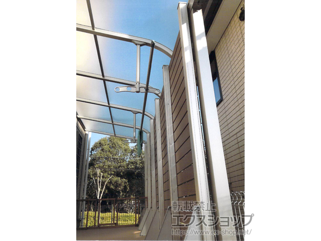 兵庫県川西市ののテラス屋根 ソラリア R型 テラスタイプ 単体 積雪〜20cm対応 施工例